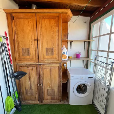 Апартаменты Retro Vintage Toscal Bus Stop 5p